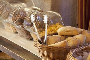 Hotel La Posada Regia