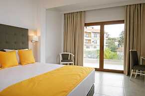 Aristoteles Holiday Resort & Spa