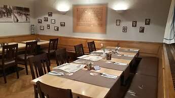 Hotel & Gasthof Zur Post