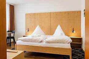 Hotel & Gasthof Zur Post