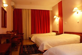 Dryas Hotel
