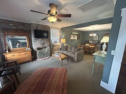 William Watson Hotel