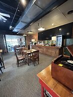 William Watson Hotel