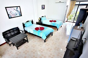 Lotus Friendly Hotel