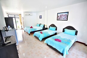 Lotus Friendly Hotel