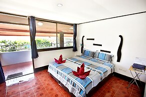 Lotus Friendly Hotel