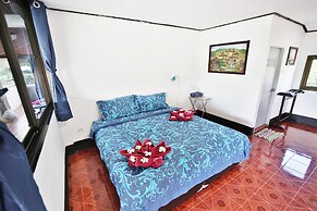 Lotus Friendly Hotel