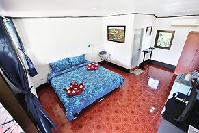 Lotus Friendly Hotel