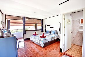 Lotus Friendly Hotel