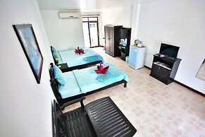 Lotus Friendly Hotel