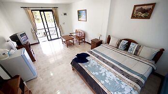 Lotus Friendly Hotel