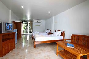 Lotus Friendly Hotel