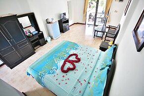 Lotus Friendly Hotel