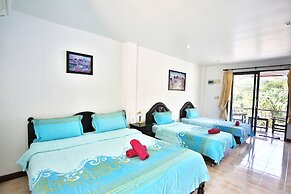 Lotus Friendly Hotel