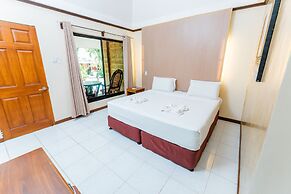 Dumaluan Beach Resort