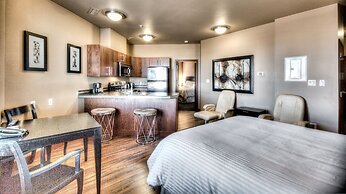 Grand Inn & Residence