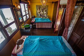 Sandalwood Luxury Villas