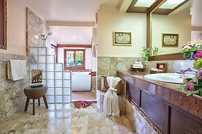 Sandalwood Luxury Villas