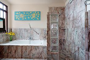 Sandalwood Luxury Villas