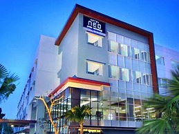 Hotel Neo Candi Simpang Lima - Semarang by ASTON