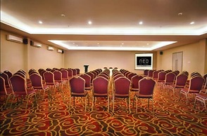 Hotel Neo Candi Simpang Lima - Semarang by ASTON