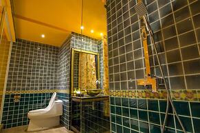 Changpuak Boutique House