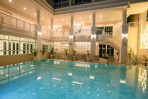 De Hug Hotel & Residence