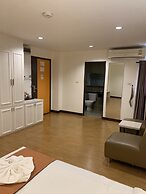 De Hug Hotel & Residence