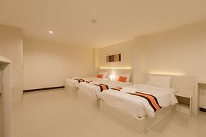 De Hug Hotel & Residence