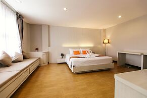 De Hug Hotel & Residence