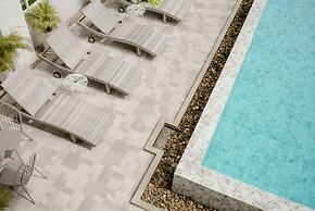 De Hug Hotel & Residence