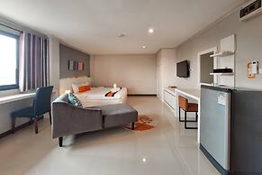 De Hug Hotel & Residence