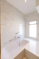 De Hug Hotel & Residence