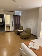 De Hug Hotel & Residence