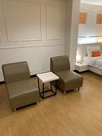 De Hug Hotel & Residence