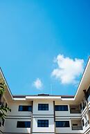 De Hug Hotel & Residence