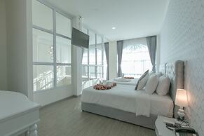 De Hug Hotel & Residence