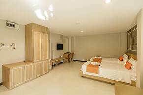 De Hug Hotel & Residence