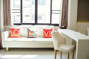 De Hug Hotel & Residence