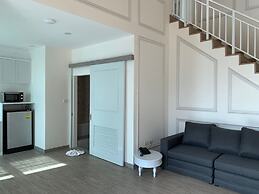 De Hug Hotel & Residence