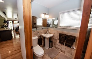 The Broadway Guest House