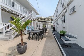 Alante Oceanfront Motel