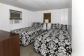 Alante Oceanfront Motor