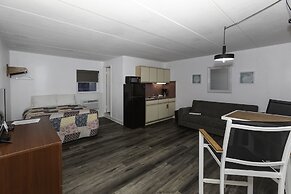 Alante Oceanfront Motor