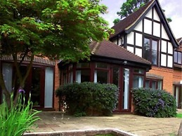 Badgemore Park B&B and Golf Club