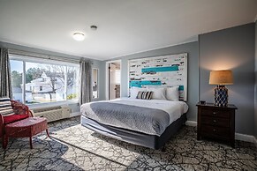 Beachfront Inn