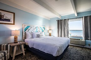 Beachfront Inn