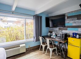 Beachfront Inn