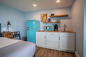 Beachfront Inn