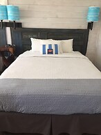 Beachfront Inn